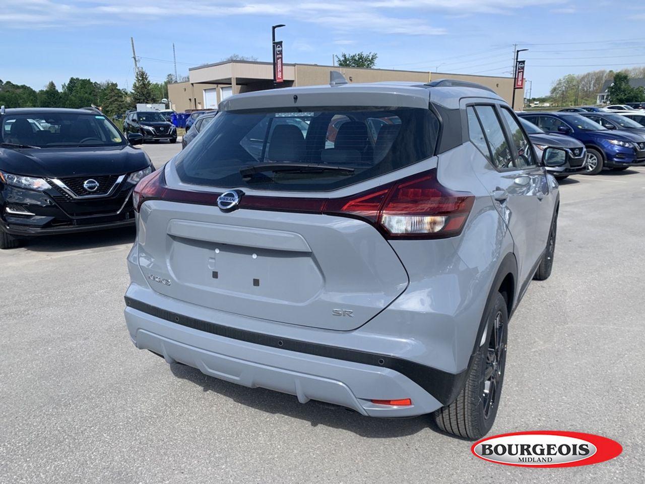 2021 Nissan Kicks SR-2