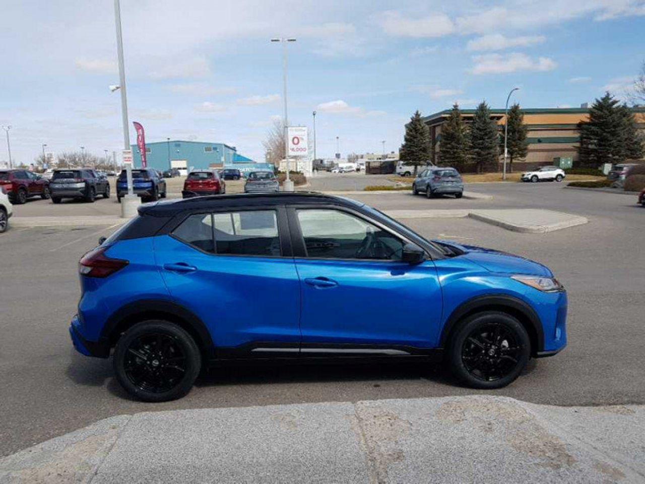 2021 Nissan Kicks SR-2