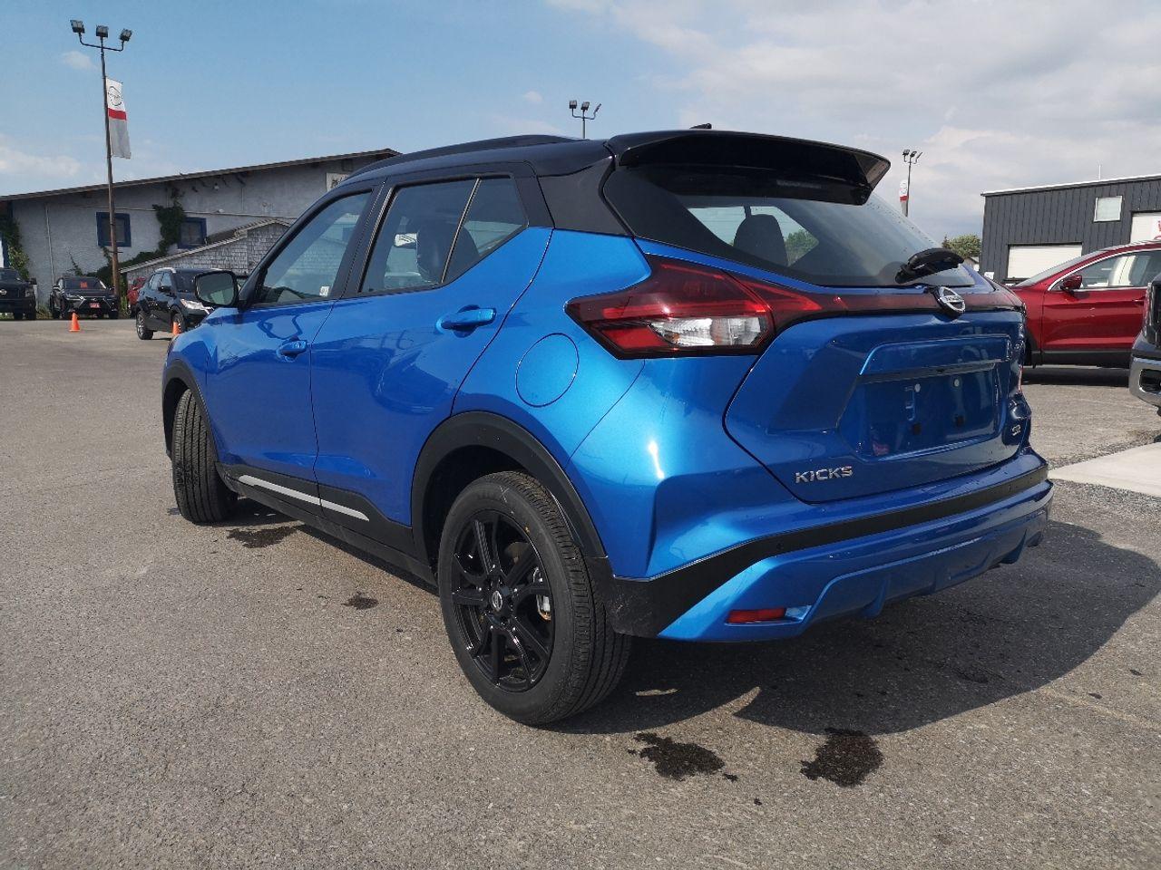 2021 Nissan Kicks SR-3