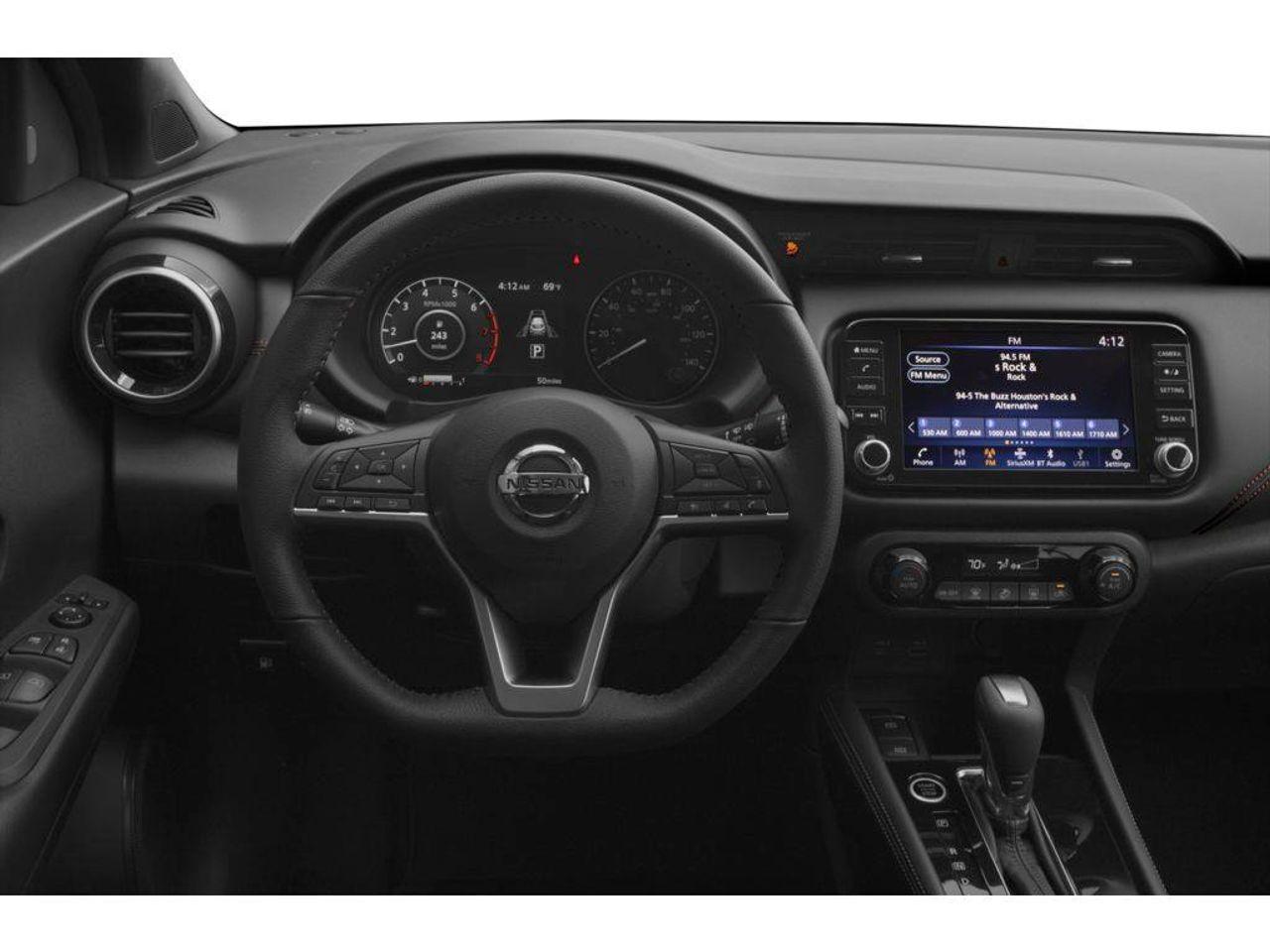 2021 Nissan Kicks SR-3