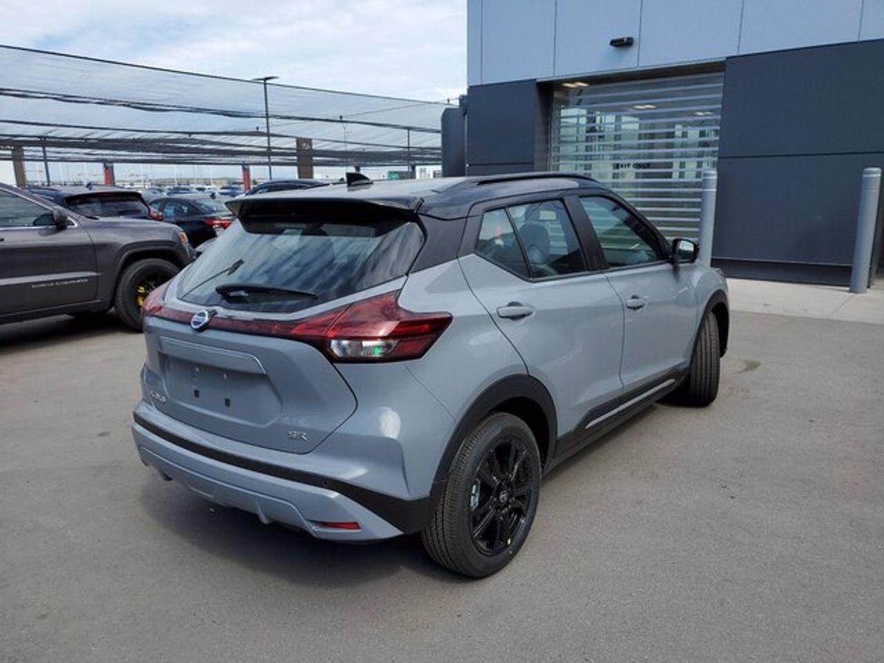 2021 Nissan Kicks SR-4