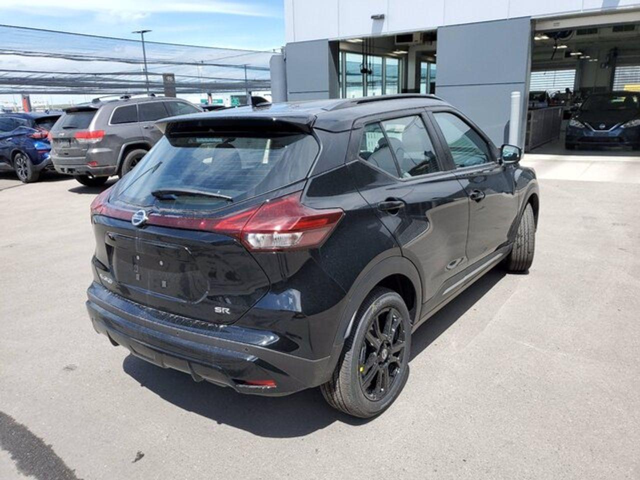 2021 Nissan Kicks SR-4