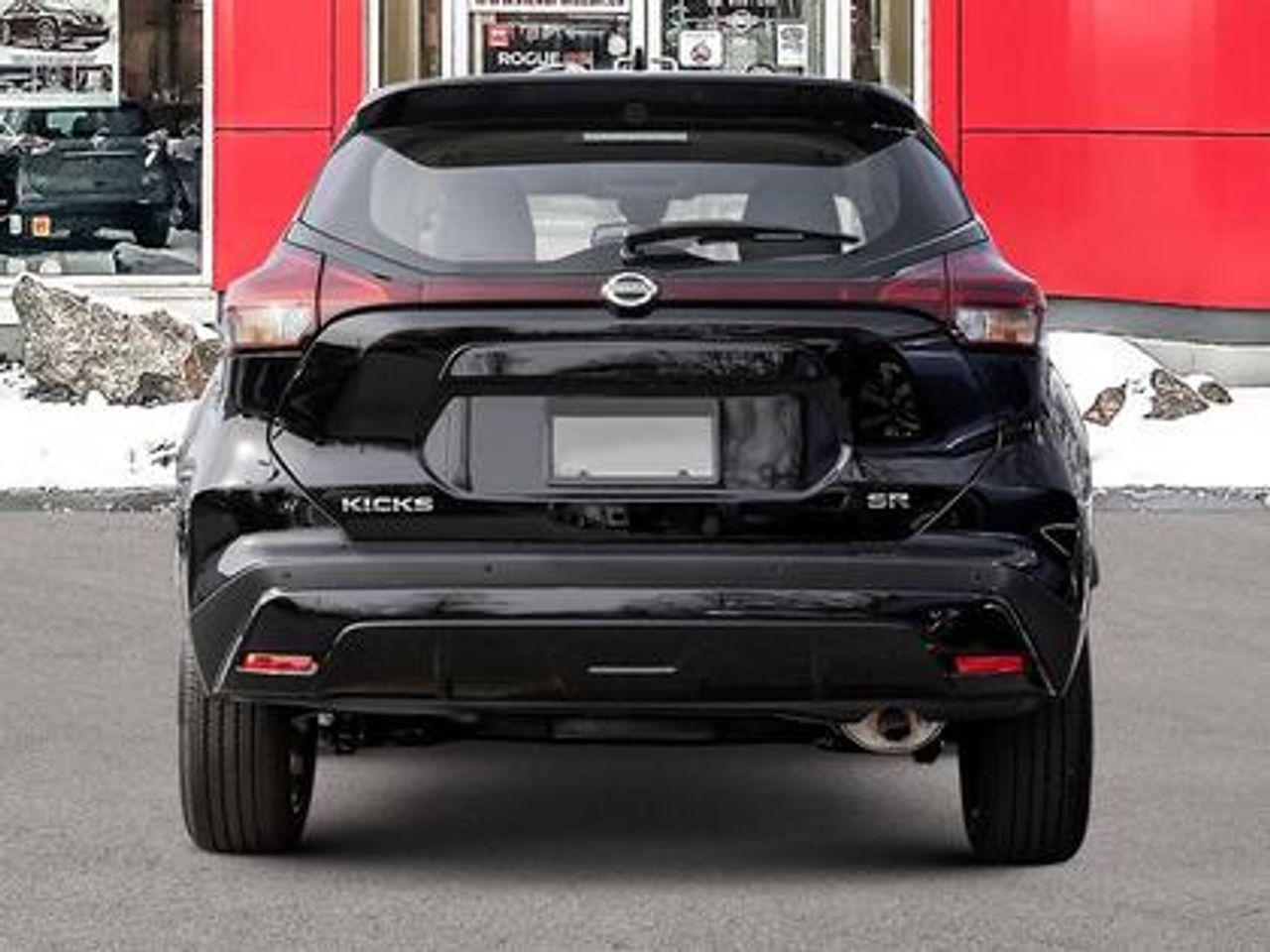 2021 Nissan Kicks SR-3
