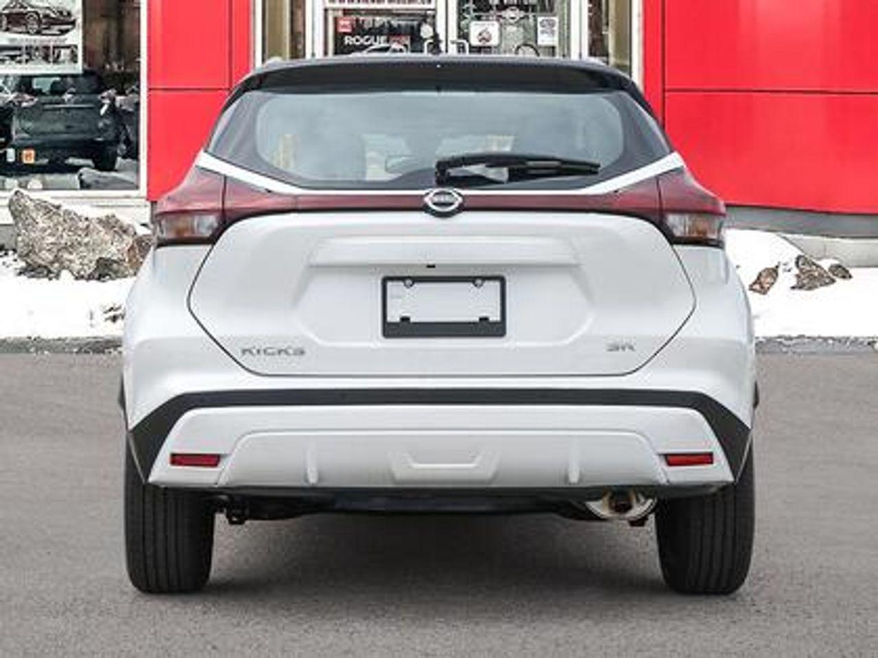 2021 Nissan Kicks SR-4