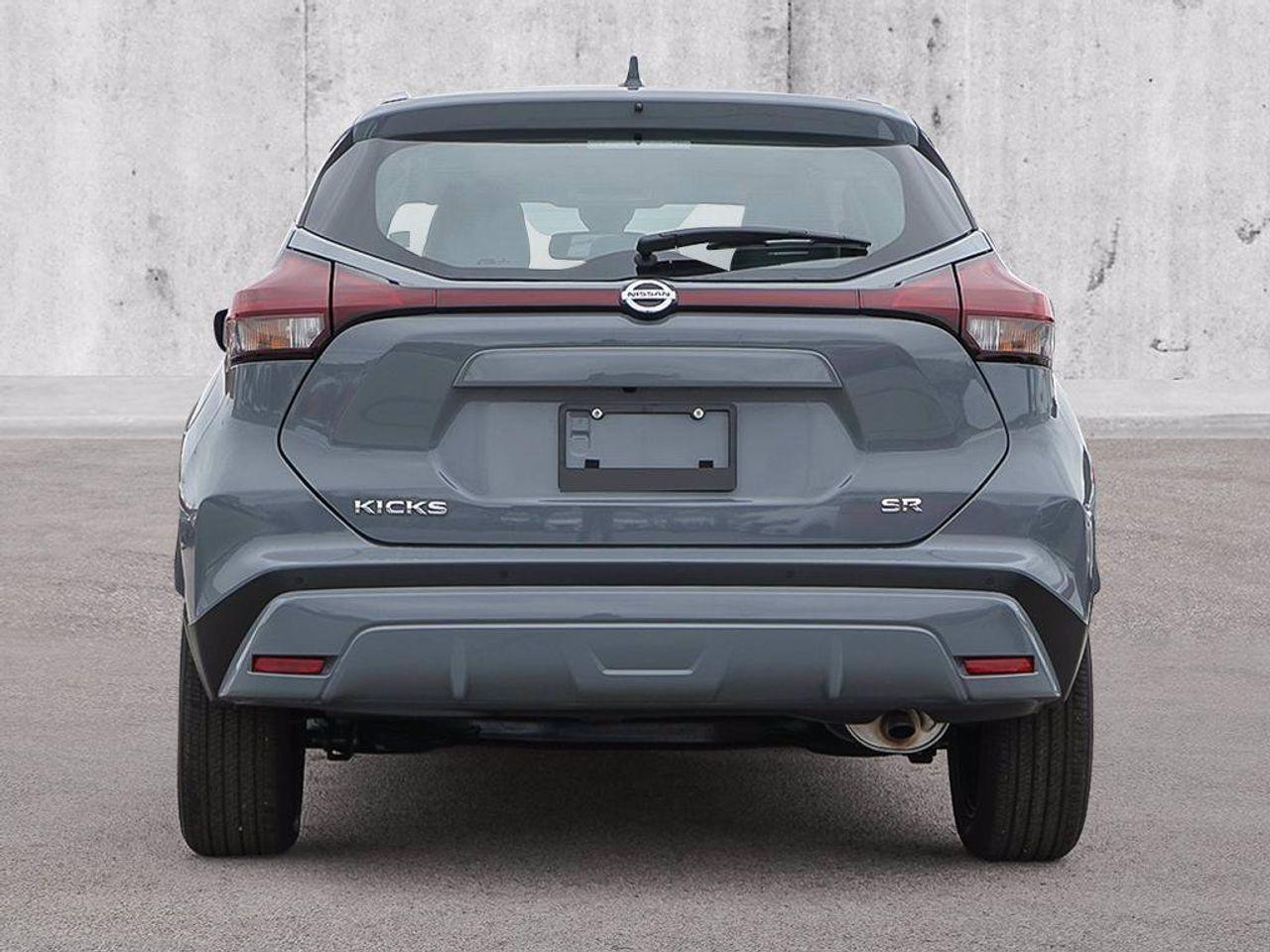 2021 Nissan Kicks SR-4