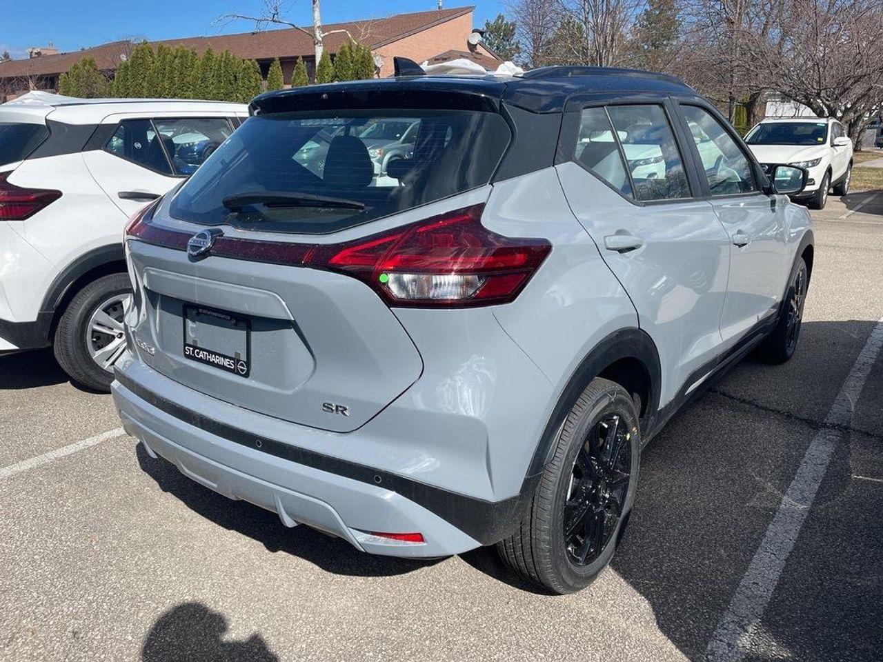 2021 Nissan Kicks SR-2