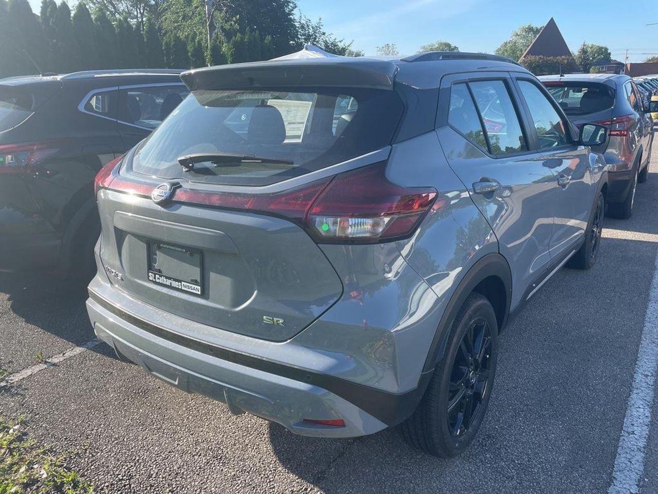 2021 Nissan Kicks SR-2