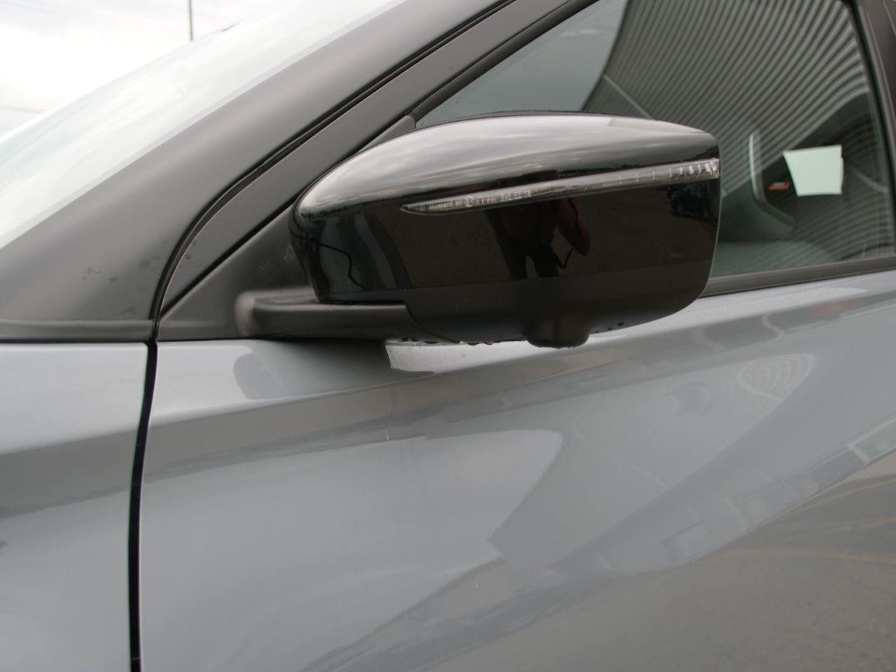 2021 Nissan Kicks SR-2