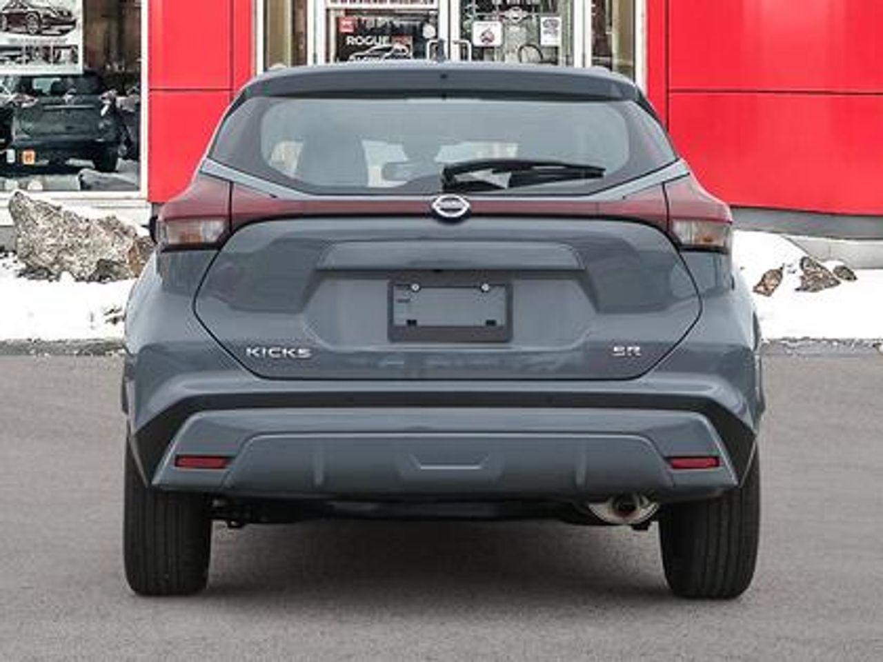 2021 Nissan Kicks SR-4
