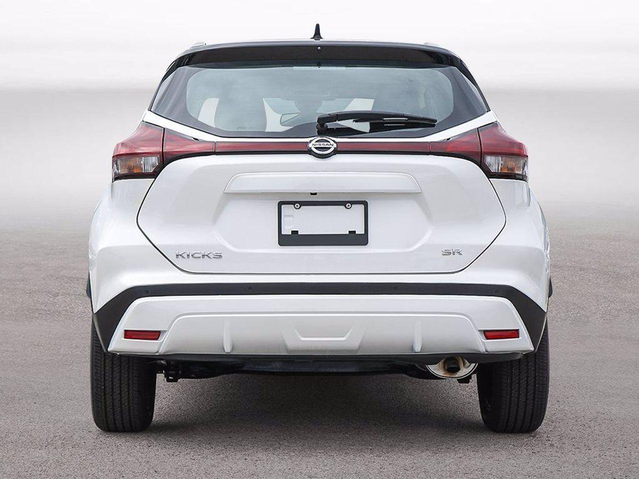 2021 Nissan Kicks SR-4