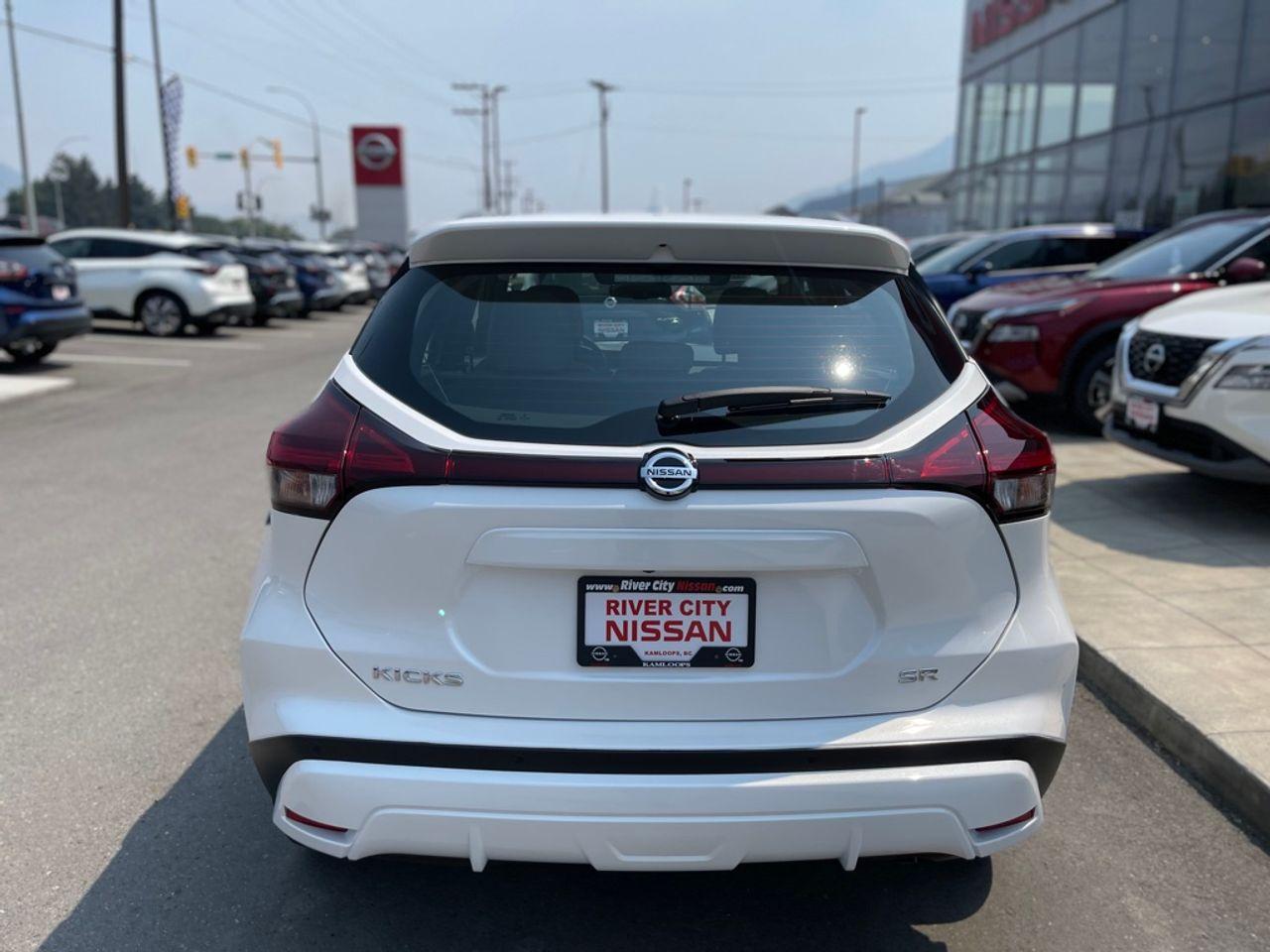 2021 Nissan Kicks SR-3