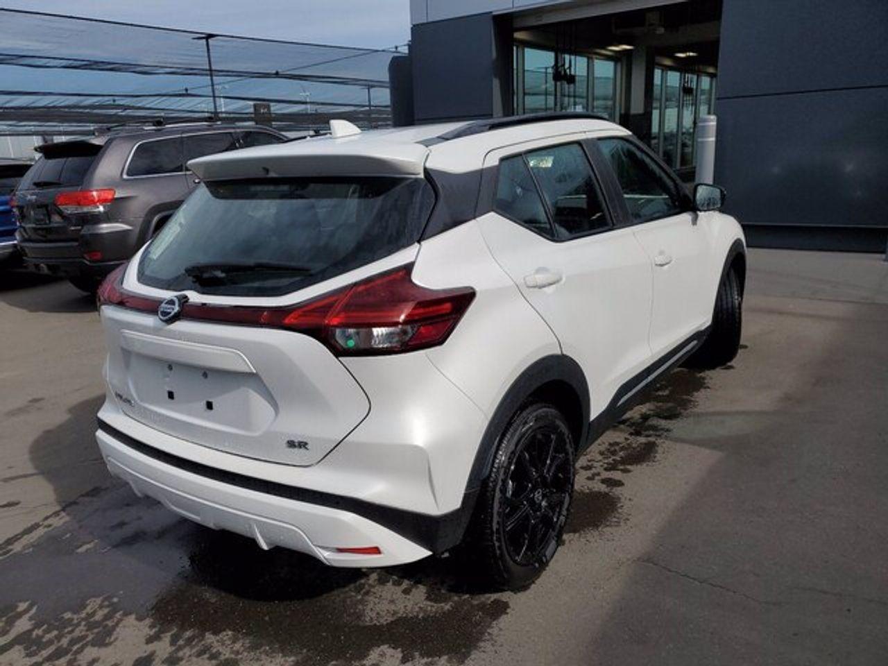 2021 Nissan Kicks SR-4