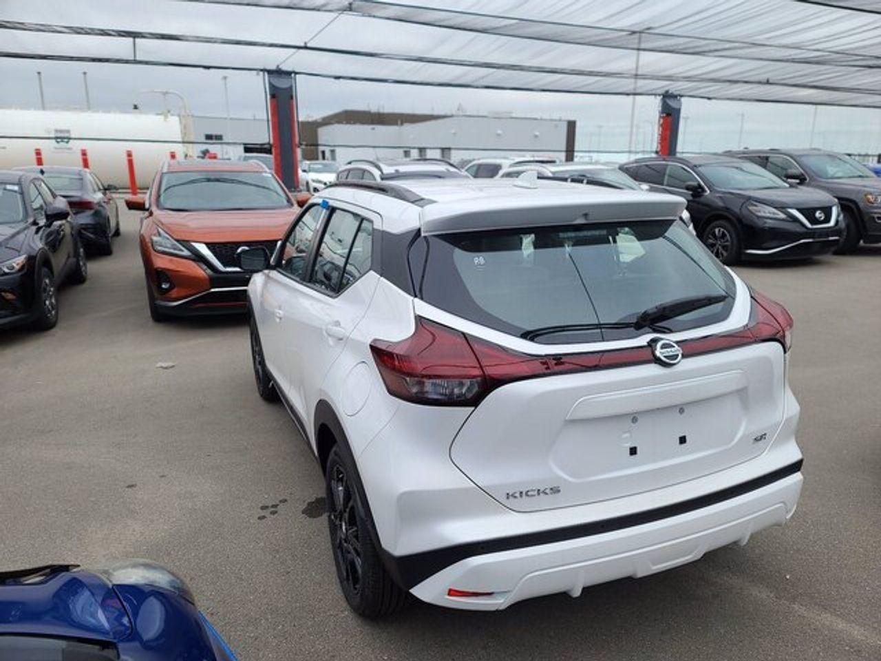 2021 Nissan Kicks SR-2