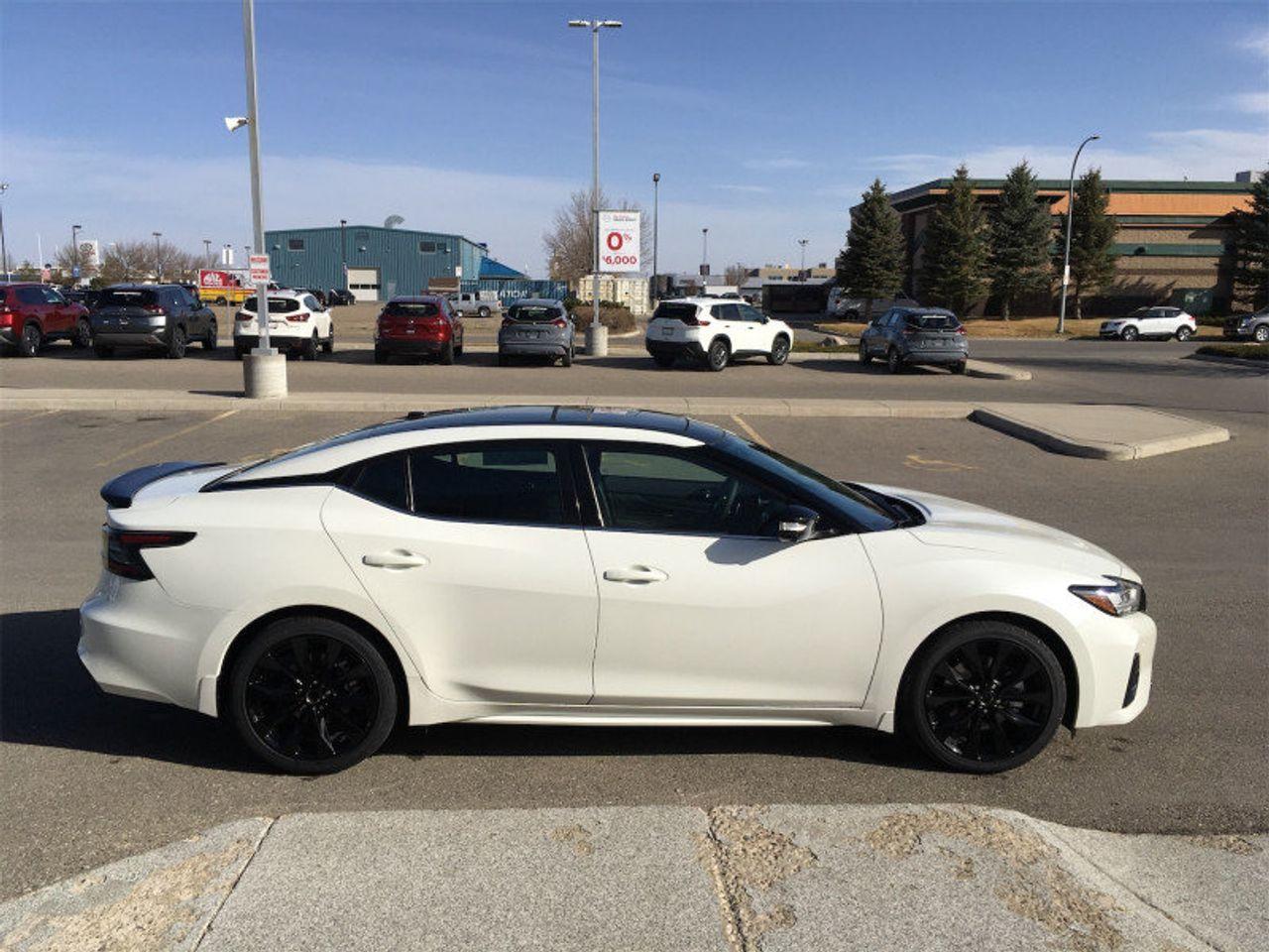 2021 Nissan Maxima SR-2