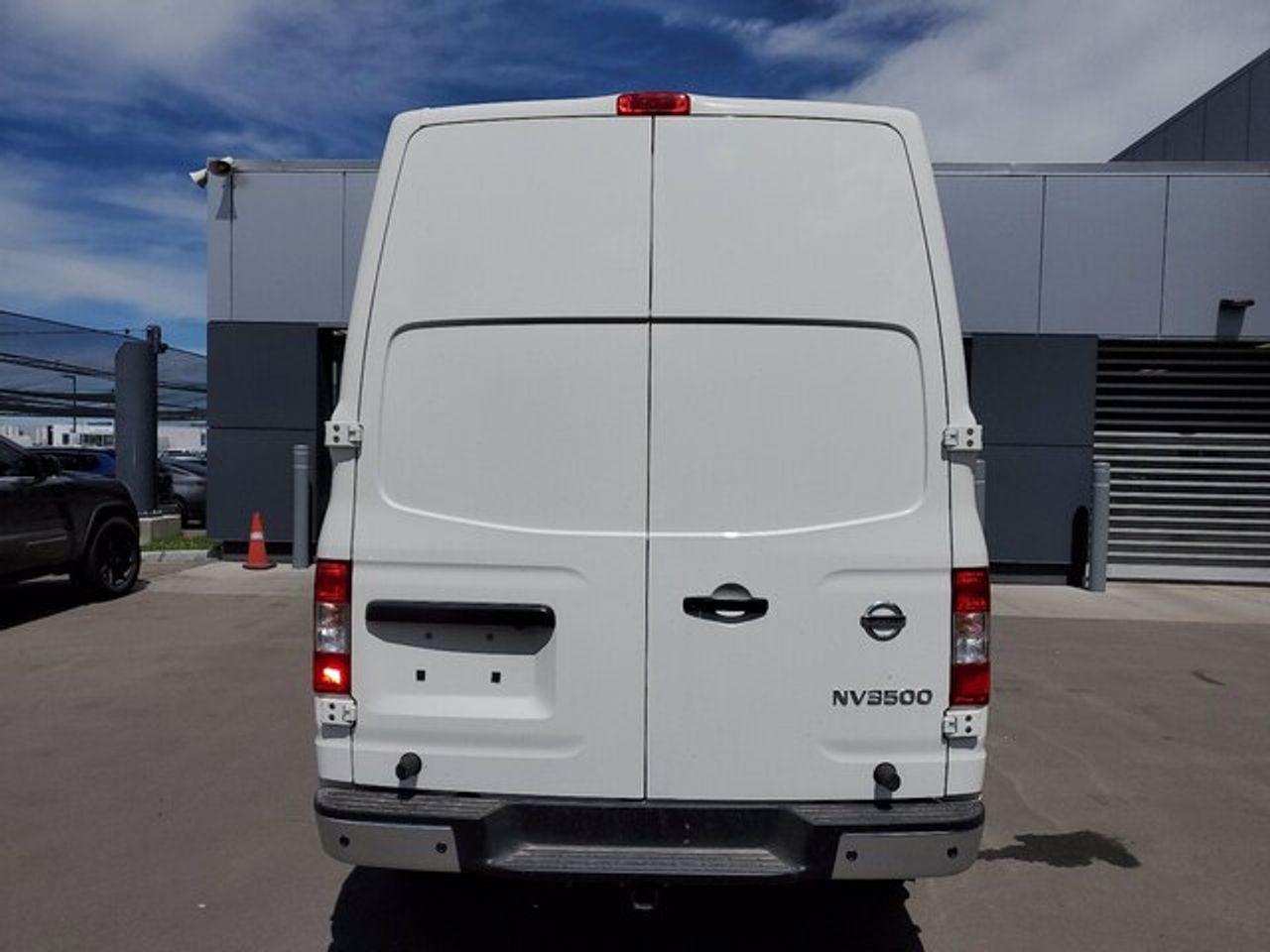 2021 Nissan NV Cargo SV-2