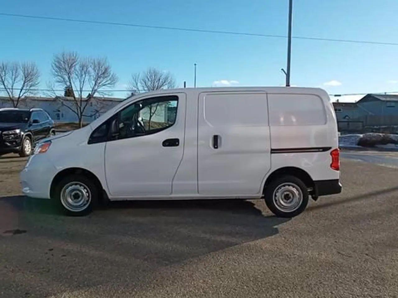 2021 Nissan NV200 S-4
