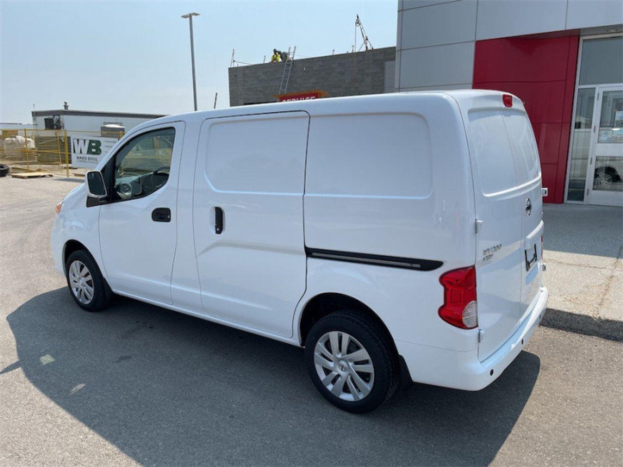 2021 Nissan NV200 S-4