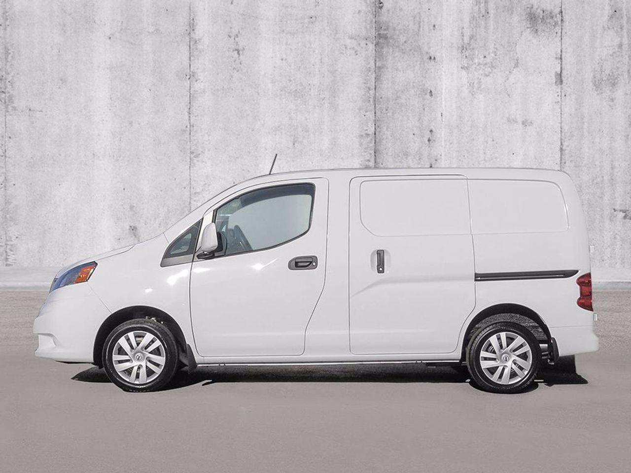 2021 Nissan NV200 S-2