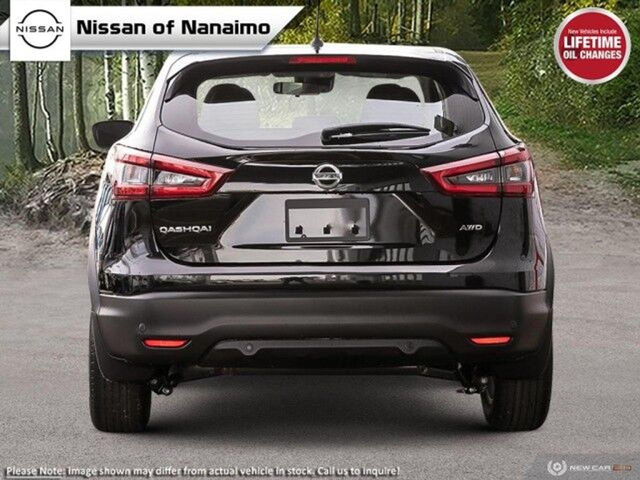 2021 Nissan Rogue Sport S-4