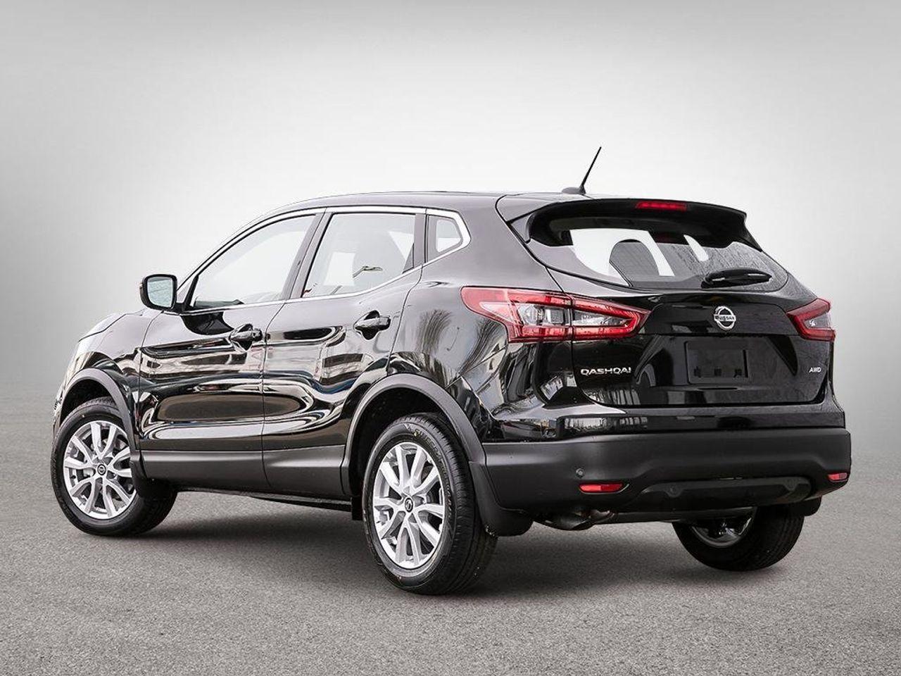 2021 Nissan Rogue Sport S-4
