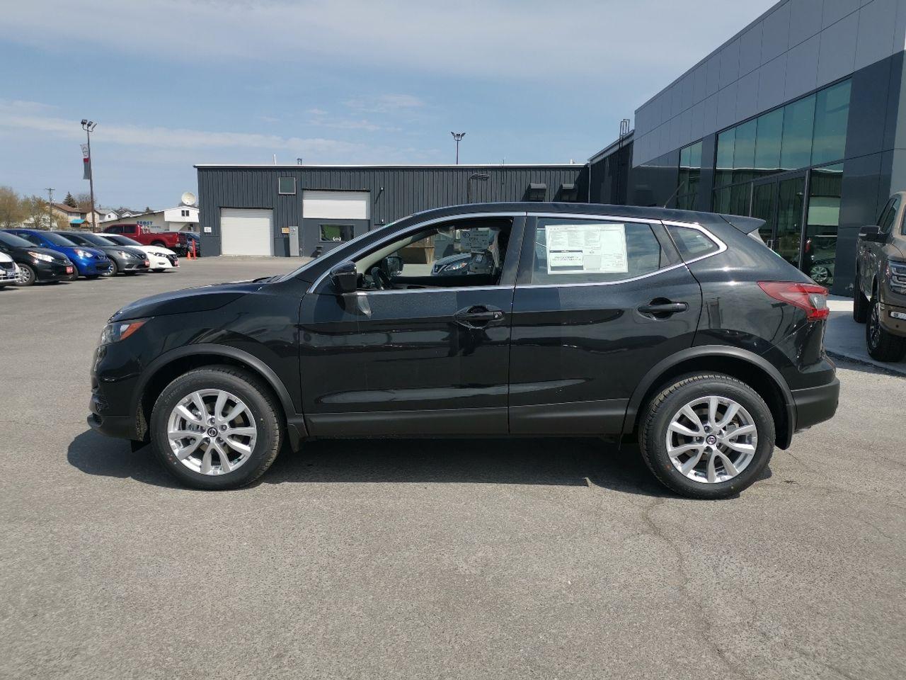 2021 Nissan Rogue Sport S-3