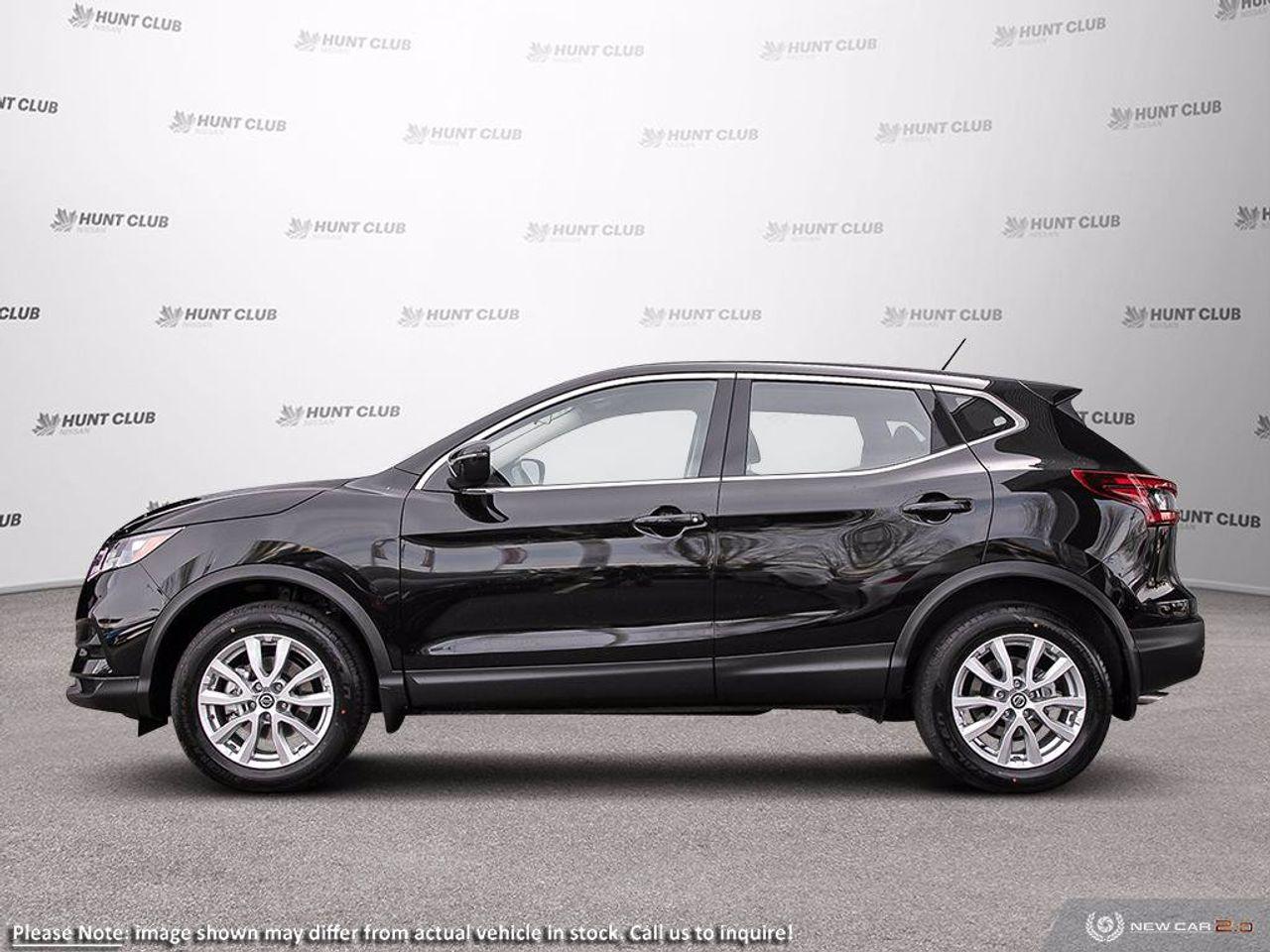 2021 Nissan Rogue Sport S-2