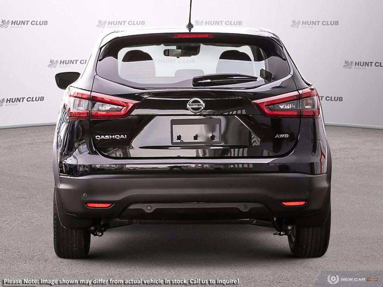 2021 Nissan Rogue Sport S-4