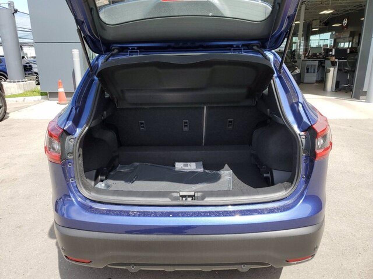 2021 Nissan Rogue Sport S-3