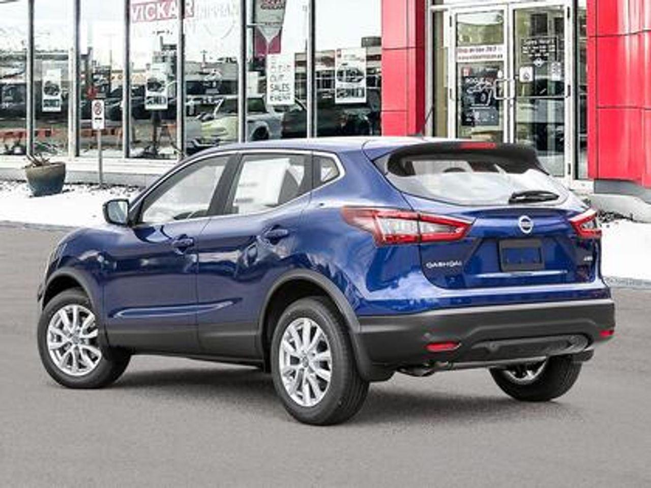 2021 Nissan Rogue Sport S-2