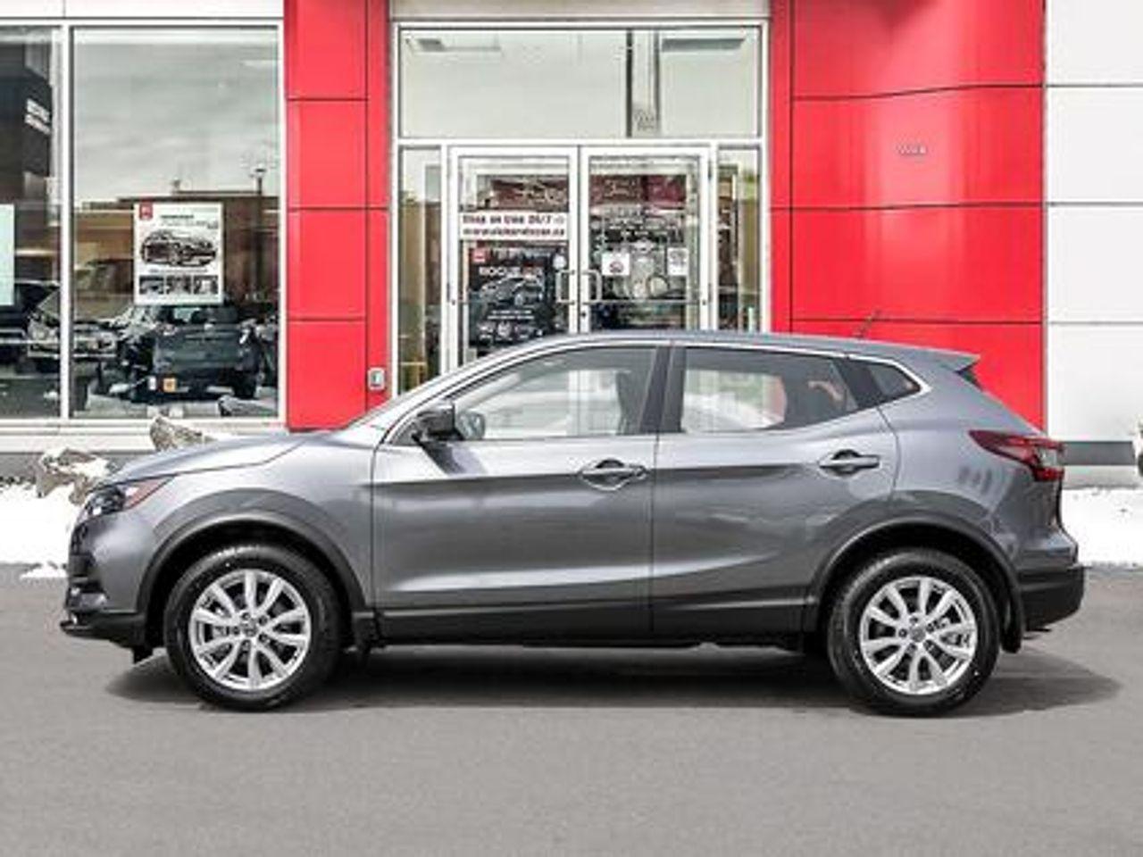 2021 Nissan Rogue Sport S-1
