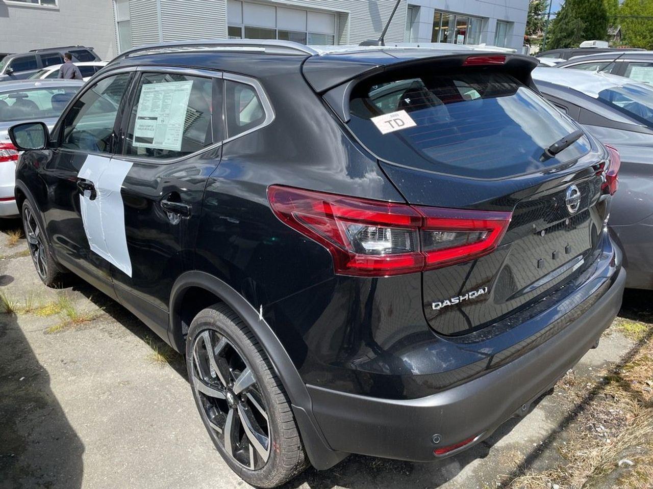 2021 Nissan Rogue Sport SV-3