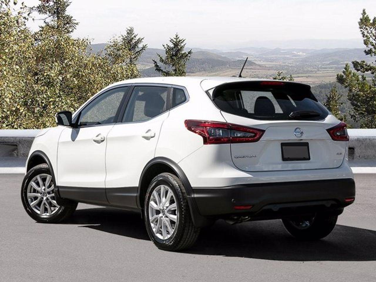 2021 Nissan Rogue Sport S-3
