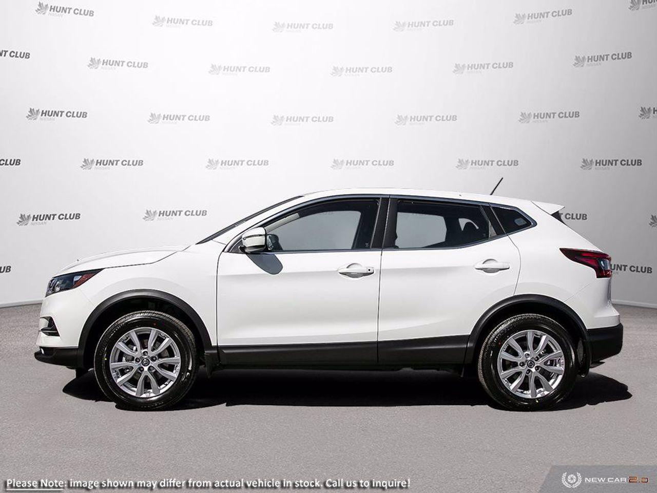 2021 Nissan Rogue Sport S-2
