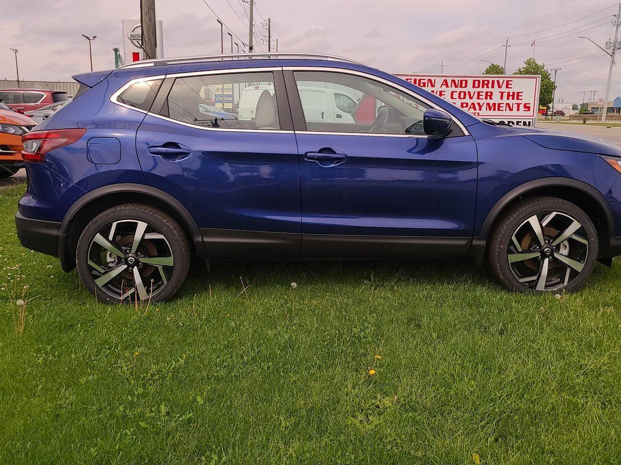 2021 Nissan Rogue Sport SV-3