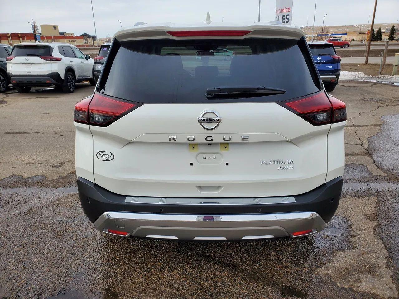 2021 Nissan Rogue Platinum-3