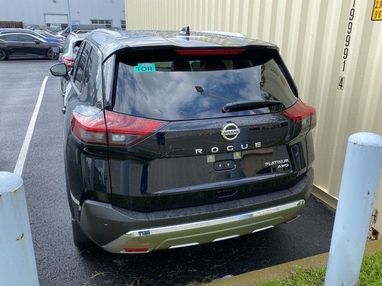 2021 Nissan Rogue Platinum-2