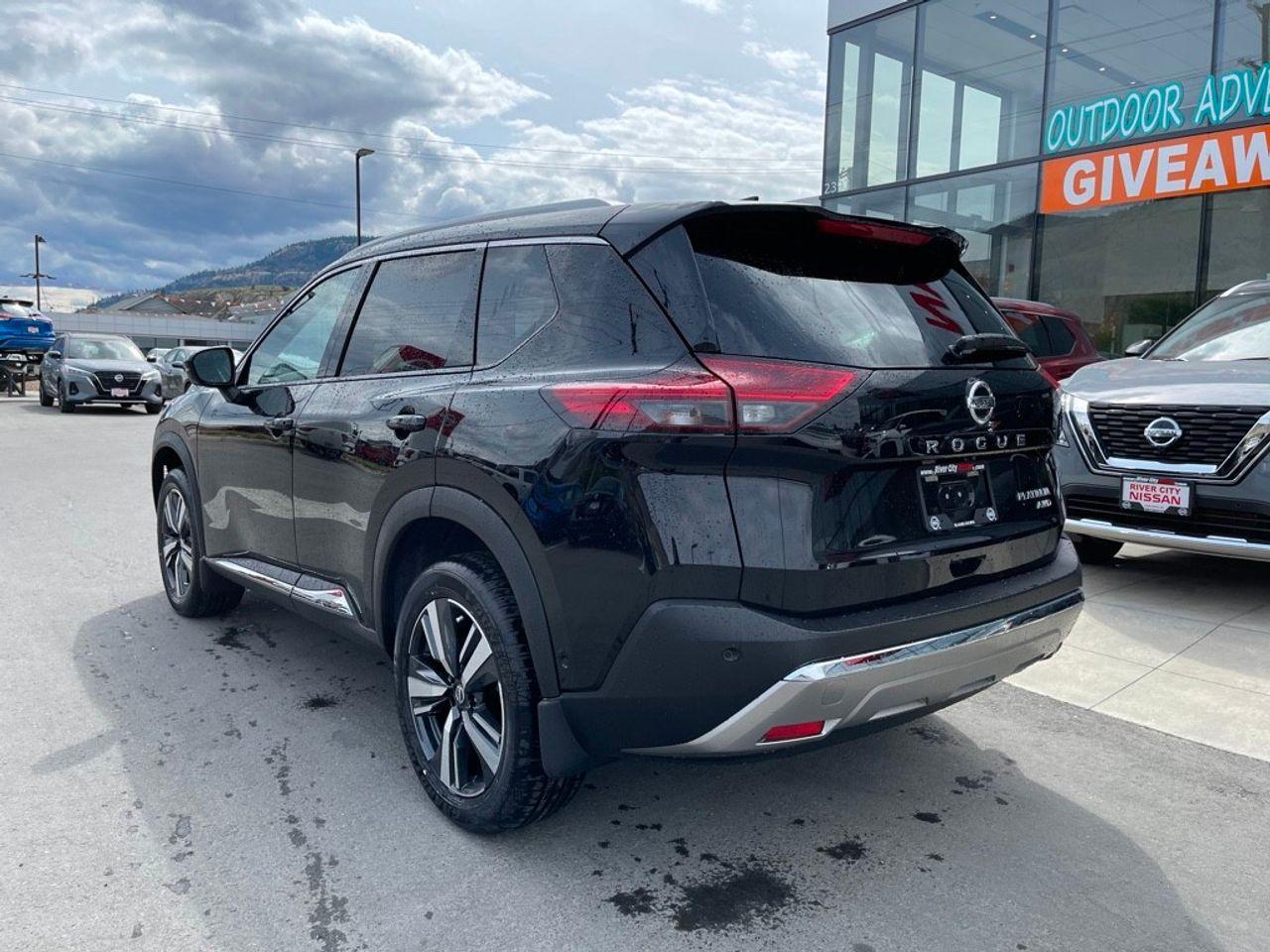 2021 Nissan Rogue Platinum-2