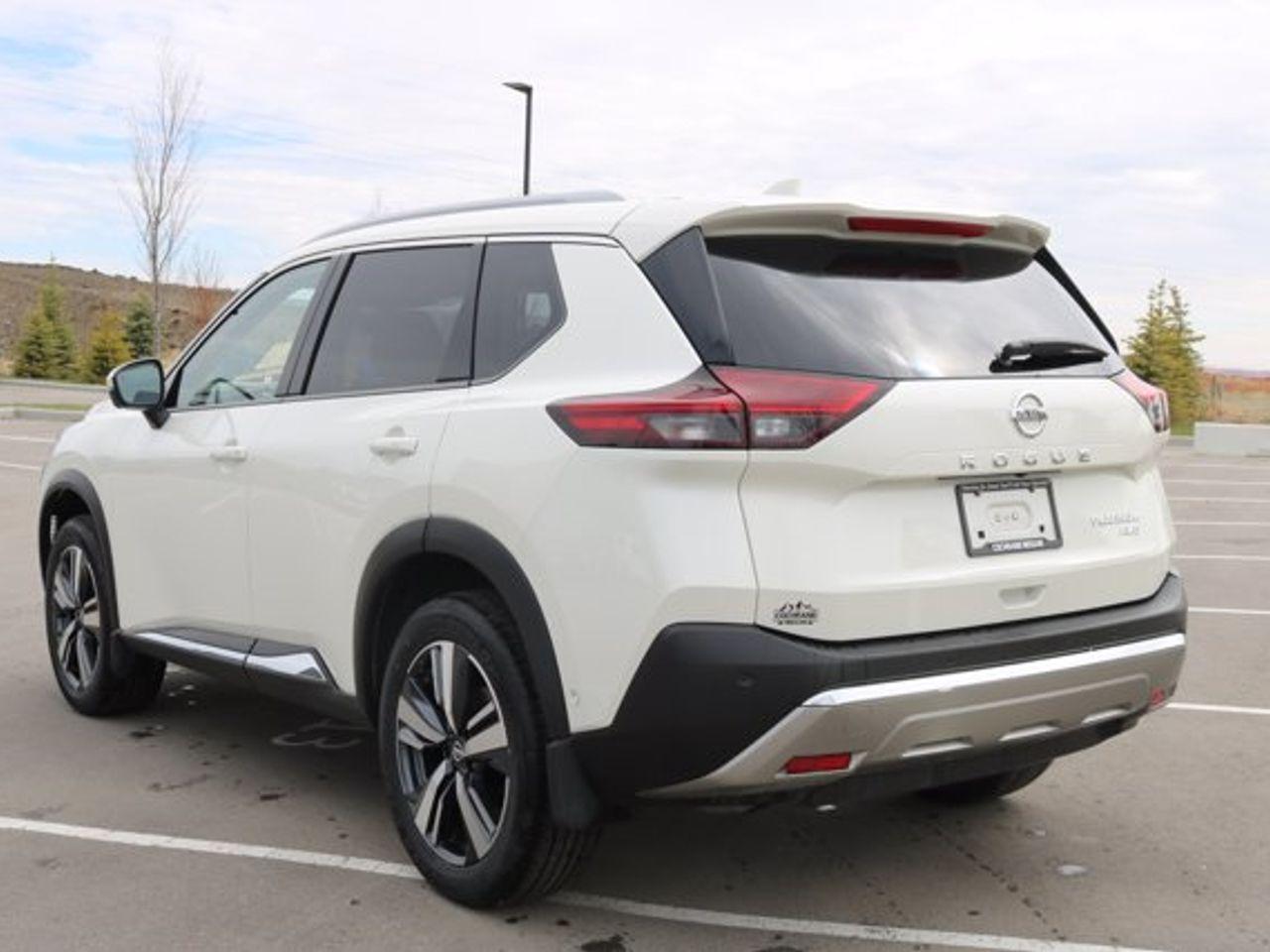 2021 Nissan Rogue Platinum-2
