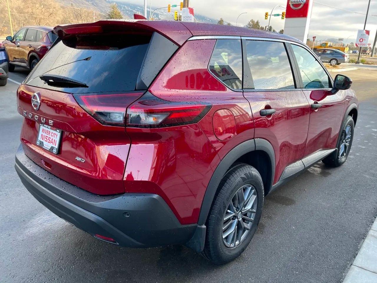 2021 Nissan Rogue S-4