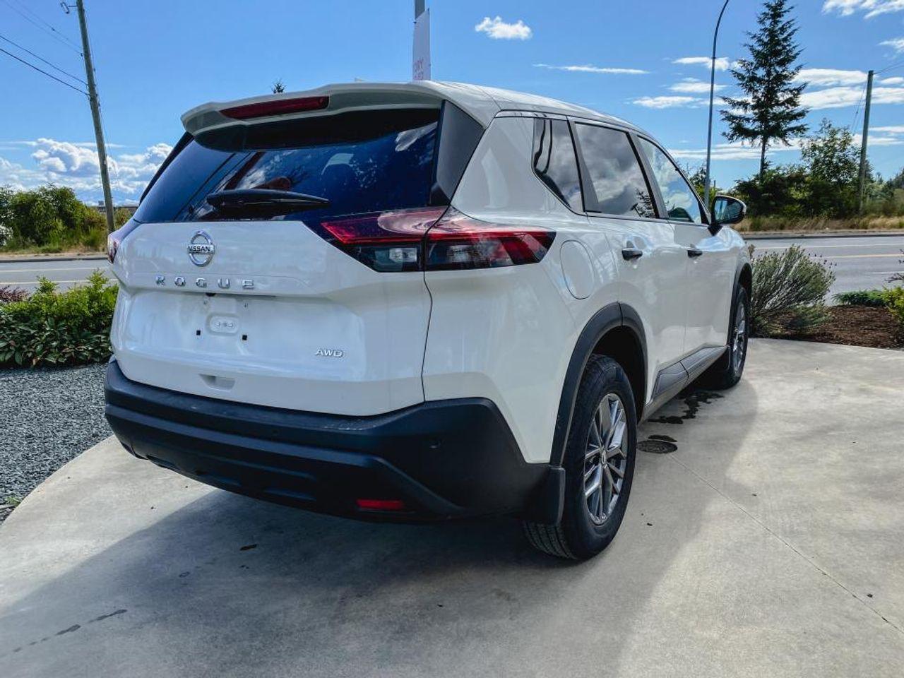 2021 Nissan Rogue S-4