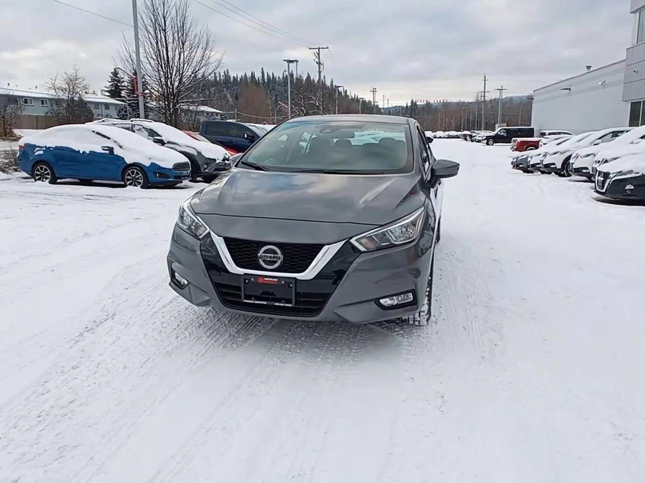 2021 Nissan Versa Grade S-2