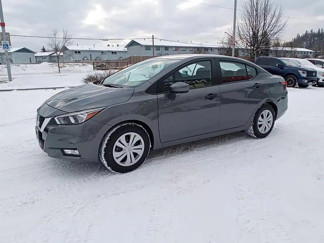 2021 Nissan Versa Grade S-3