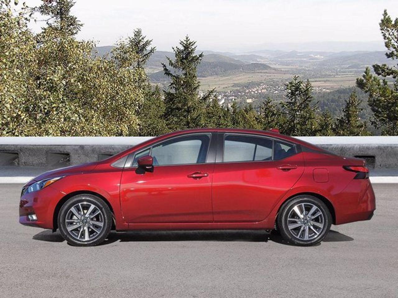 2021 Nissan Versa SEDAN-2