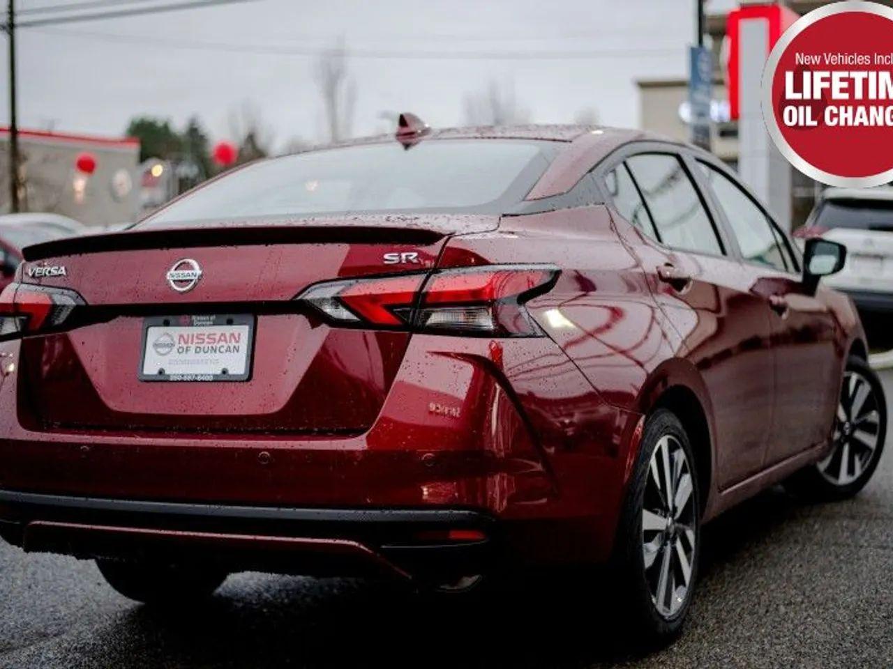 2021 Nissan Versa SR-4