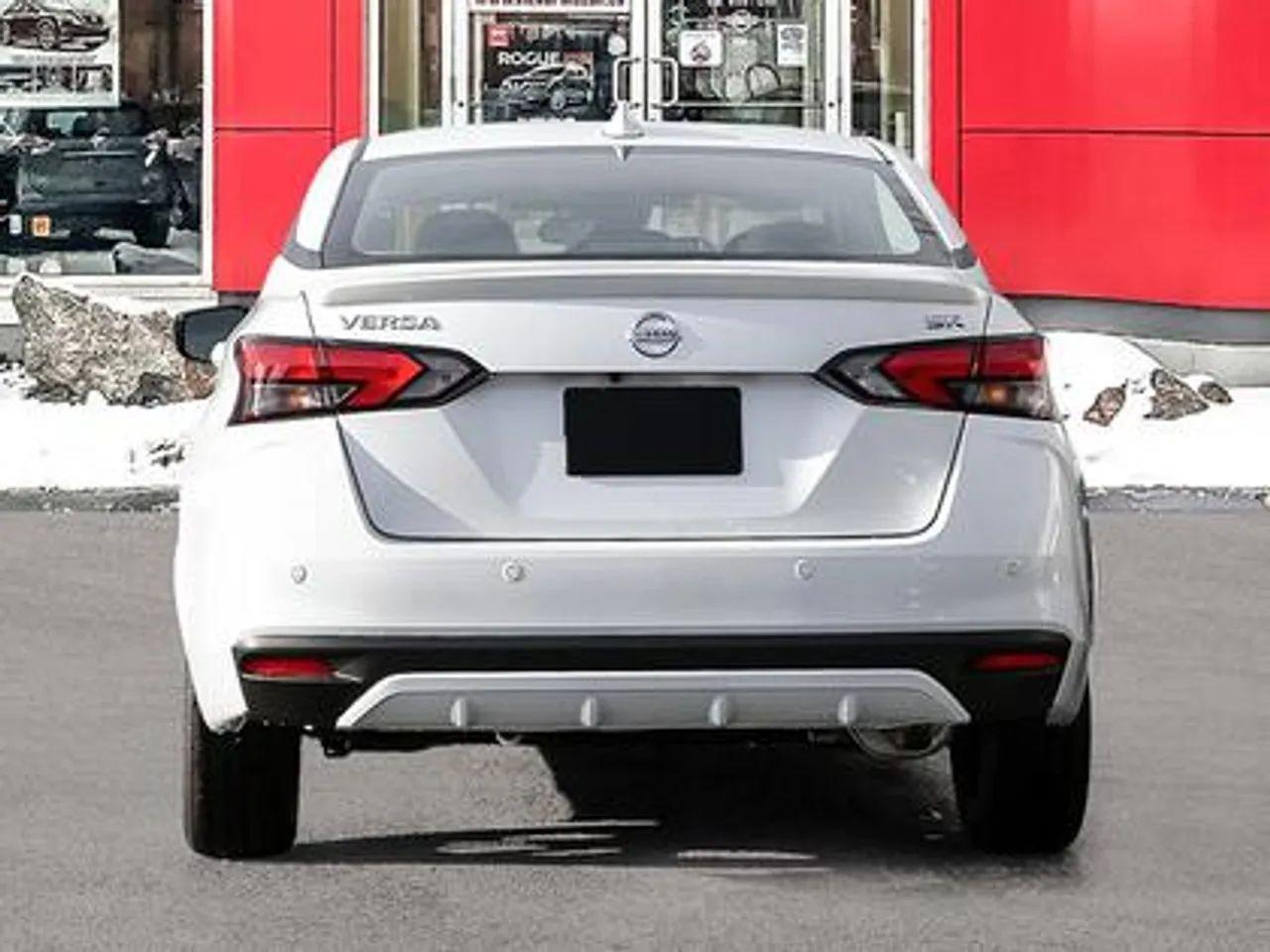 2021 Nissan Versa SR-4
