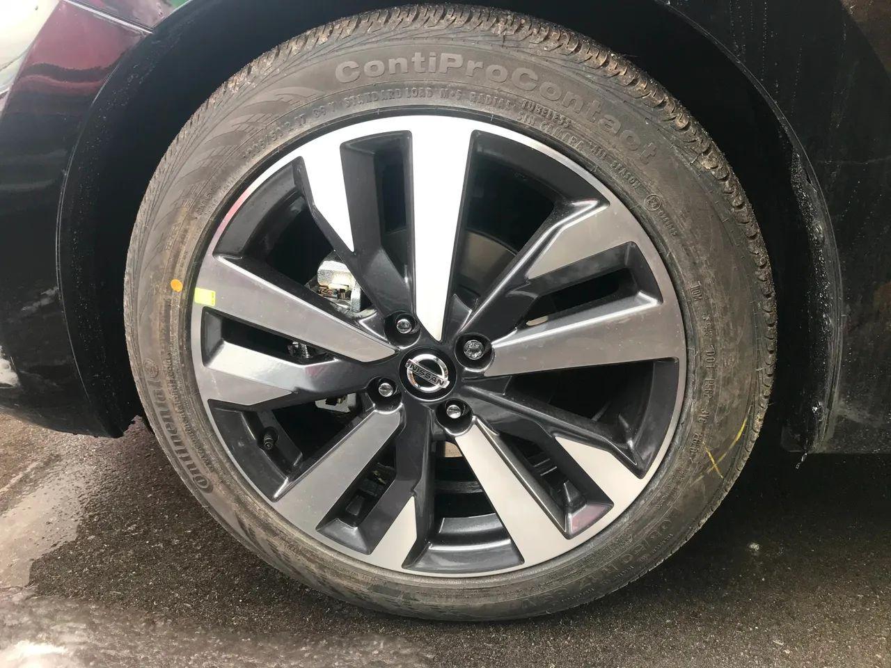 2021 Nissan Versa SR-4