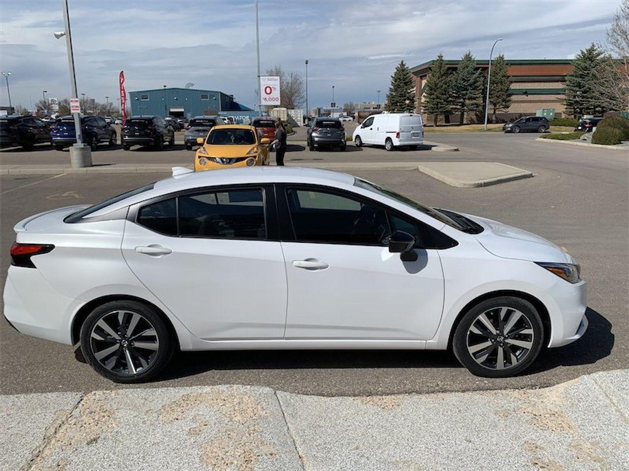 2021 Nissan Versa SR-2
