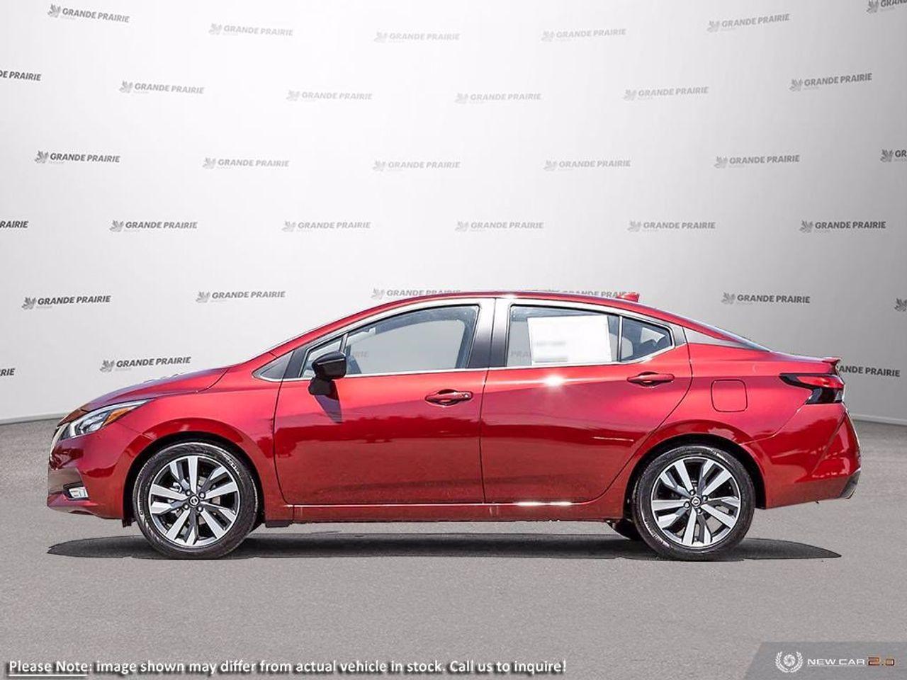 2021 Nissan Versa SR-2