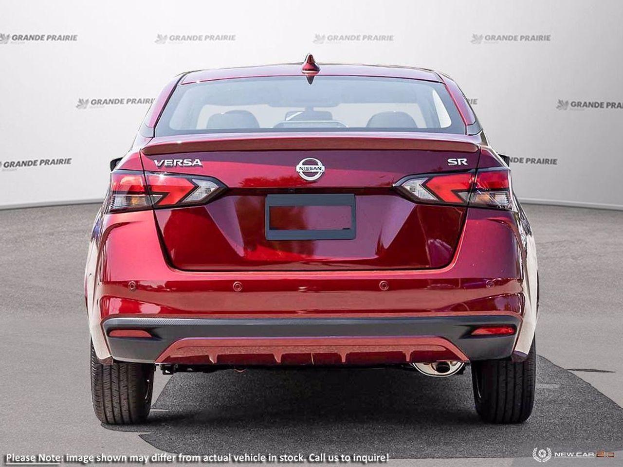 2021 Nissan Versa SR-4