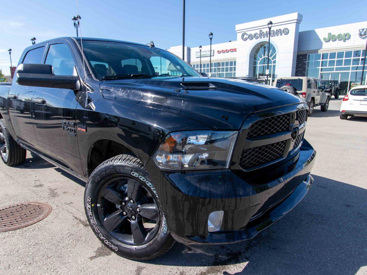 2021 Ram 1500 Classic Night Edition-0